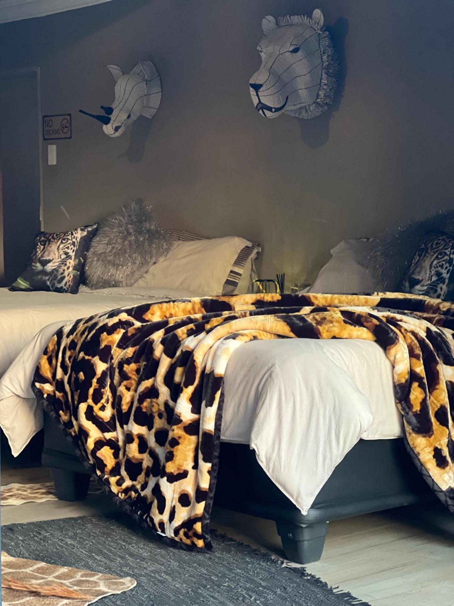 Simba Safaris African Pride Exotic Lodge Lephalale 外观 照片